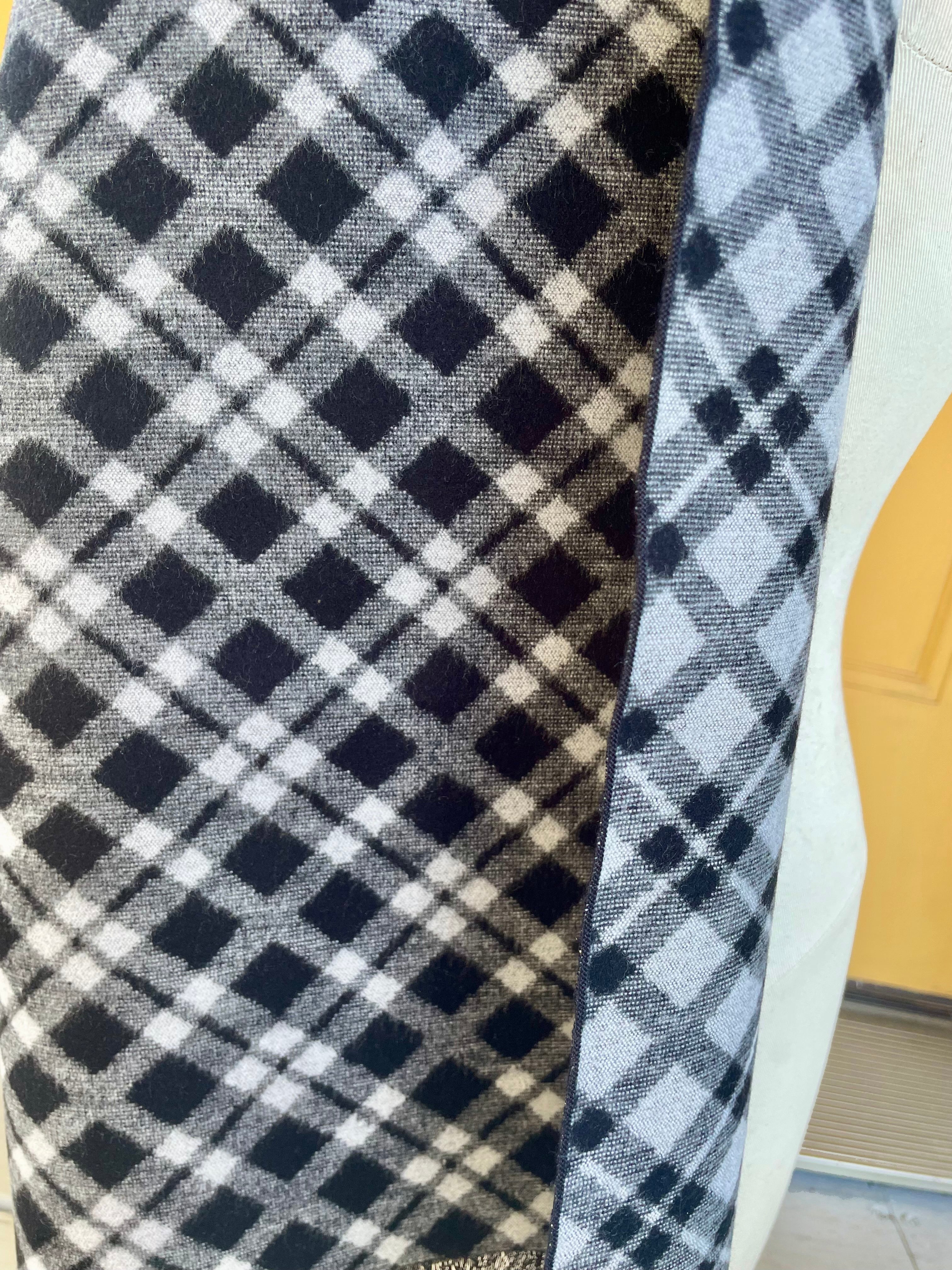 π¨ available new brushed silk Scarf