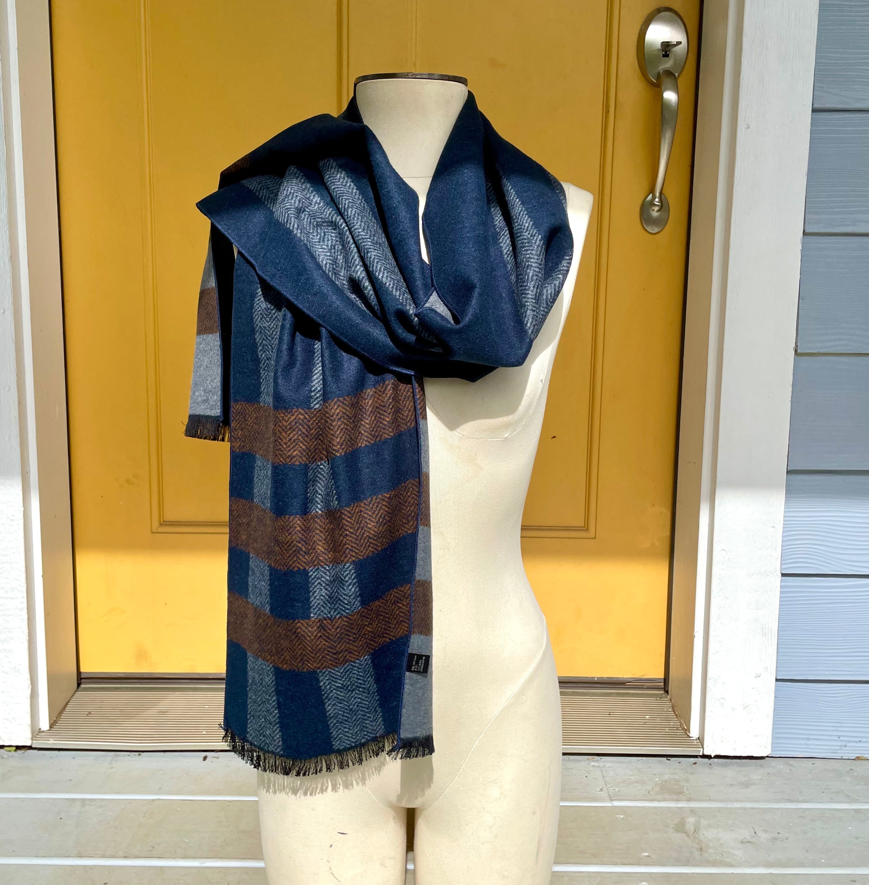 π¨ available new brushed silk Scarf